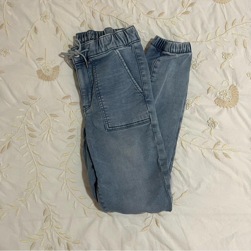 American Eagle Cozy Next Level Stretch Low/Mid Waisted, 2 Regular